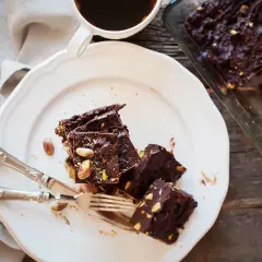 Wegańska czekolada DIY: prosty przepis na idealny smak!