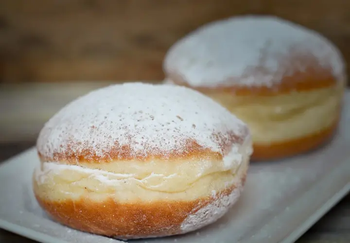 Gdzie kupić wegańskie pączki? Lista miejsc i porady na Tłusty Czwartek