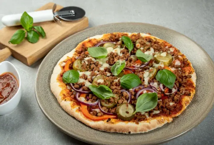 Pizza wegetariańska: 20+ pomysłów na składniki i idealne połączenia