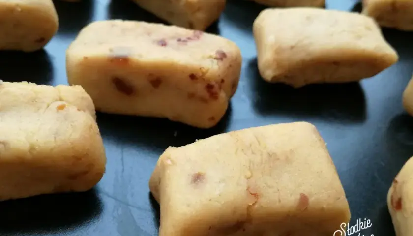 Zdrowe batony domowej roboty: Zrób je sam! 3 przepisy + porady