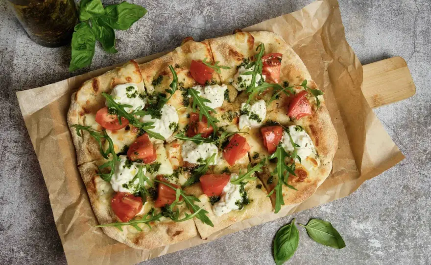 Pizza wegetariańska: 50+ pomysłów na składniki i idealne kompozycje