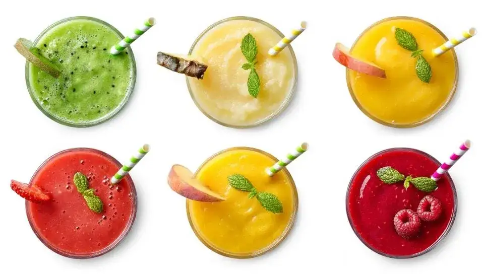 zdrowe smoothie kolorowe owoce warzywa